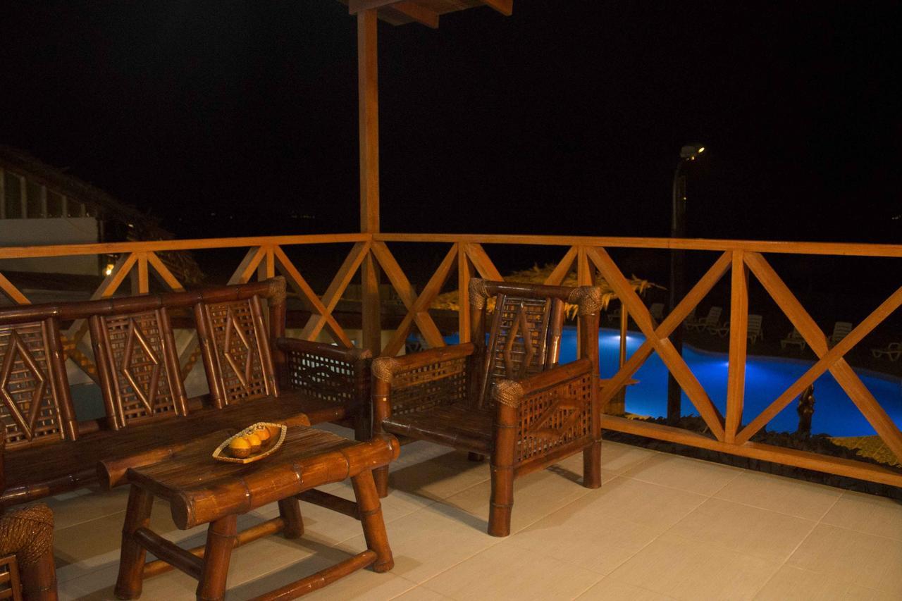 Nauti-K Beach Hotel Tumbes Extérieur photo